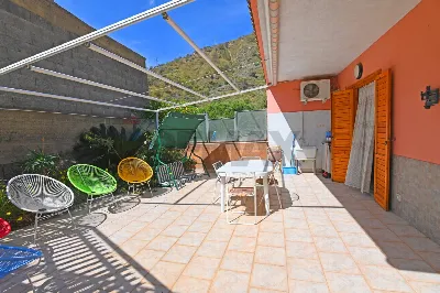 Appartamento a Letojanni