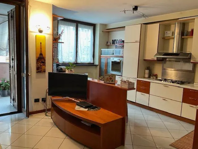 Appartamento in vendita a Milano, Bande Nere, Inganni - foto 3