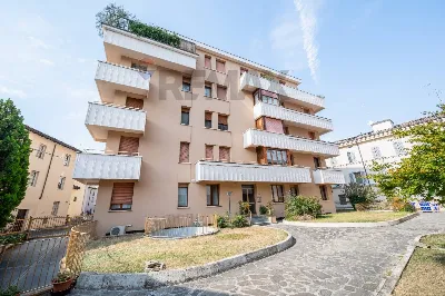 Appartamento in vendita a Parma, Centro - foto 1