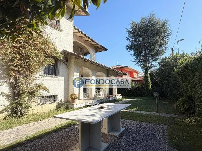 Villa in vendita a Carrara, Marina Di Carr... - foto 4