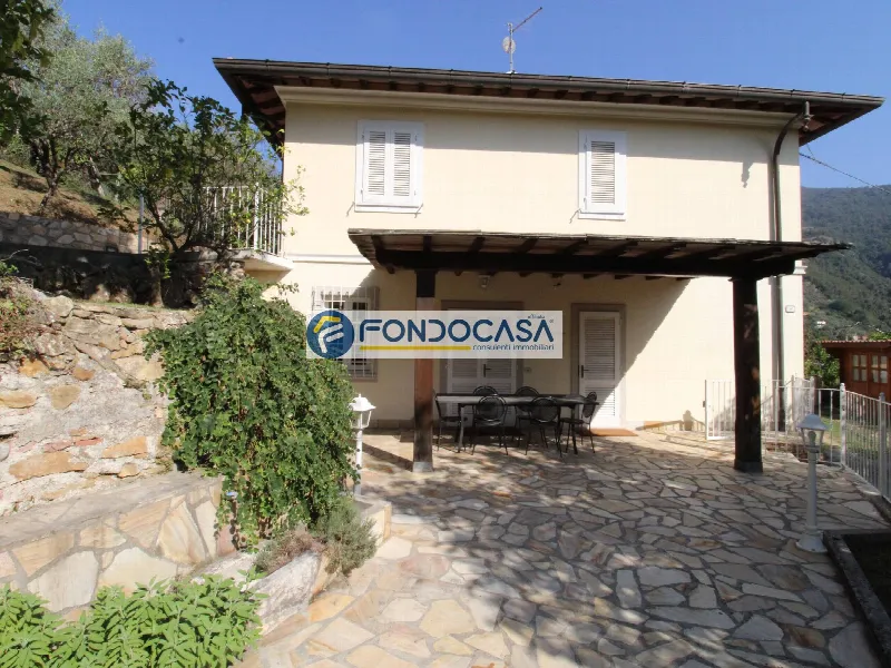 Casa Indipendente in vendita a Pietrasanta - foto 1
