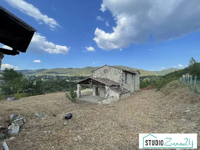 Rustico/Casale a Montecchio