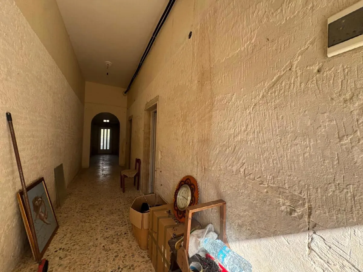 Palazzo/Stabile in vendita a Pulsano - foto 2