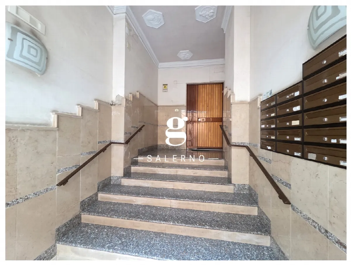 Appartamento in vendita a Salerno, Carmine, Carmine Alto - foto 2