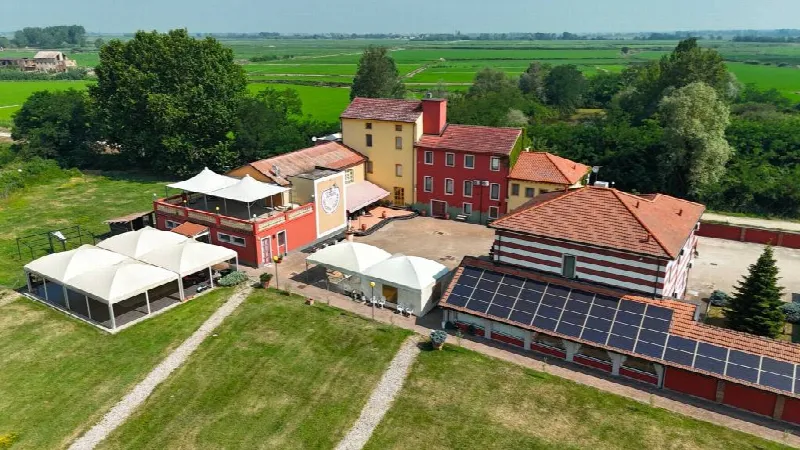 Palazzo/Stabile in vendita a Motta de' Conti - foto 1