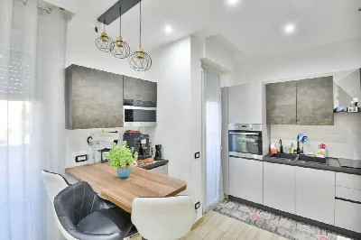 Appartamento in vendita a Como, Breccia, C... - foto 2