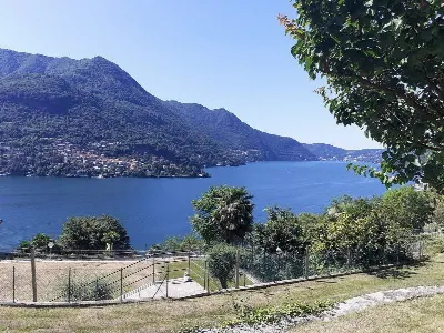 Appartamento in vendita a Carate Urio - foto 1