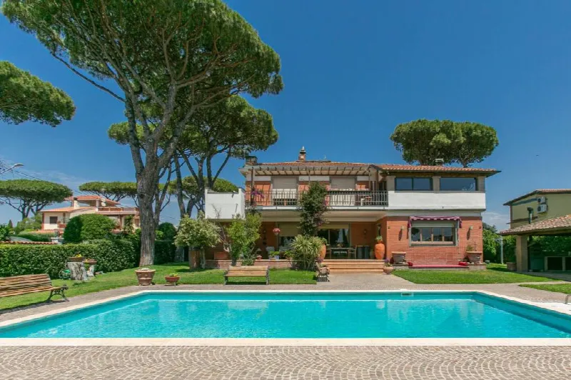 Villa in vendita ad Anzio - foto 1