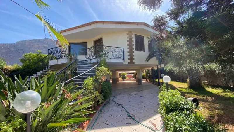 Villa in vendita a Isola delle Femmine - foto 1