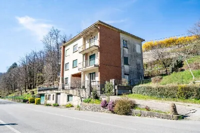 Palazzo/Stabile a Carenno