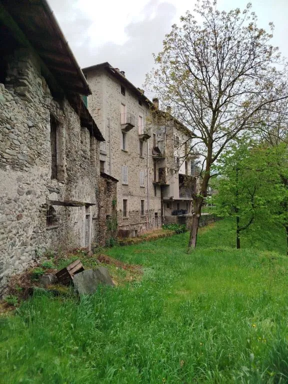 Palazzo/Stabile in vendita ad Albosaggia - foto 2