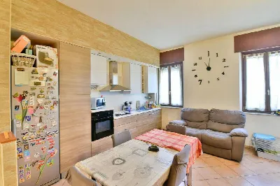 Appartamento in vendita a Lentate sul Seve... - foto 2