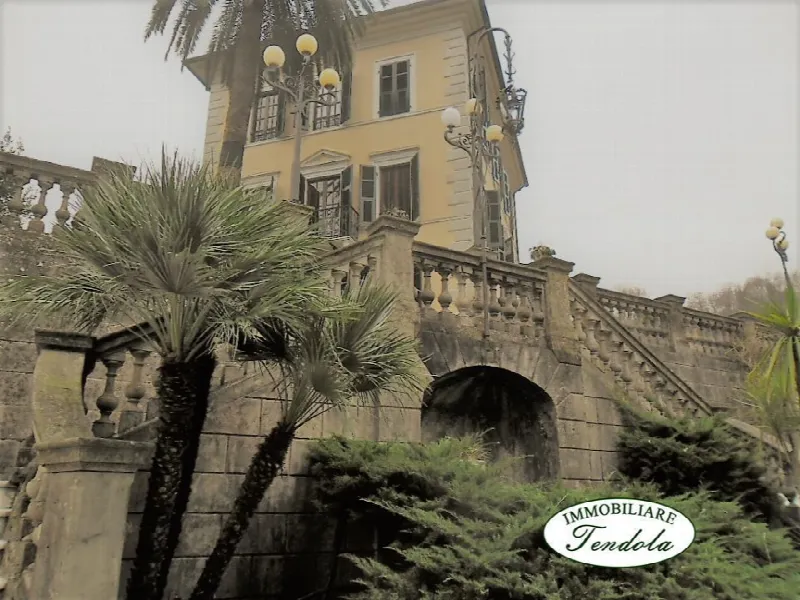 Villa in vendita a Carrara, Stadio, Sant'antonio, Marasio - foto 1