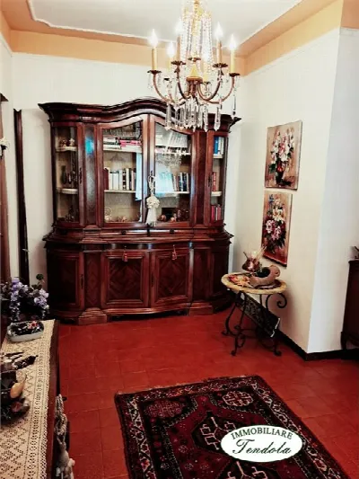 Appartamento in vendita a Carrara, Centro - foto 2