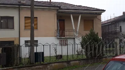 Casa Indipendente a Casei Gerola