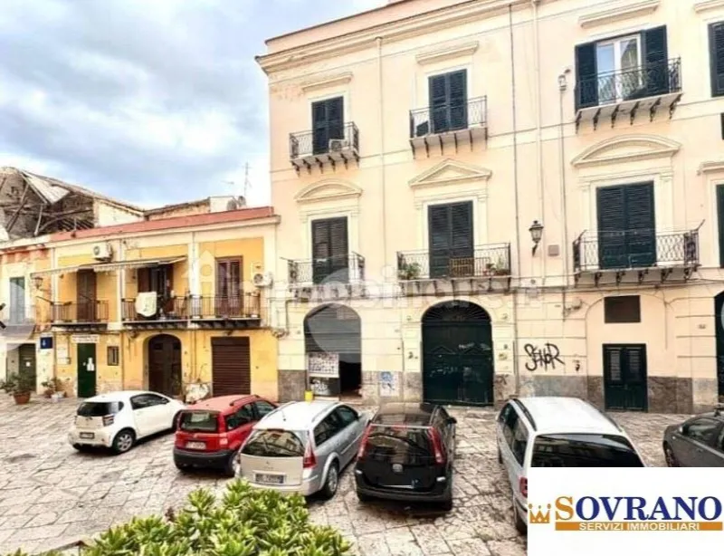 Appartamento in vendita a Palermo, Centro Storico - foto 1
