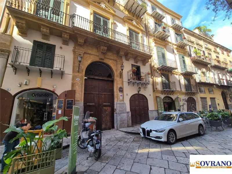 Appartamento in vendita a Palermo, Centro Storico - foto 1