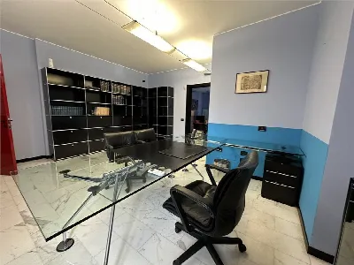 Ufficio in vendita a Parabiago - foto 1