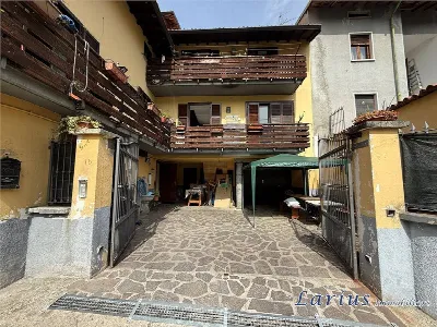 Casa Indipendente a Valbrona
