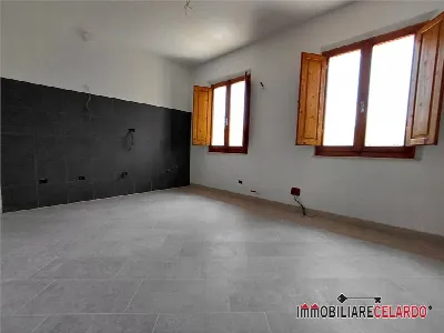Appartamento in vendita a Colle di Val d'E... - foto 1