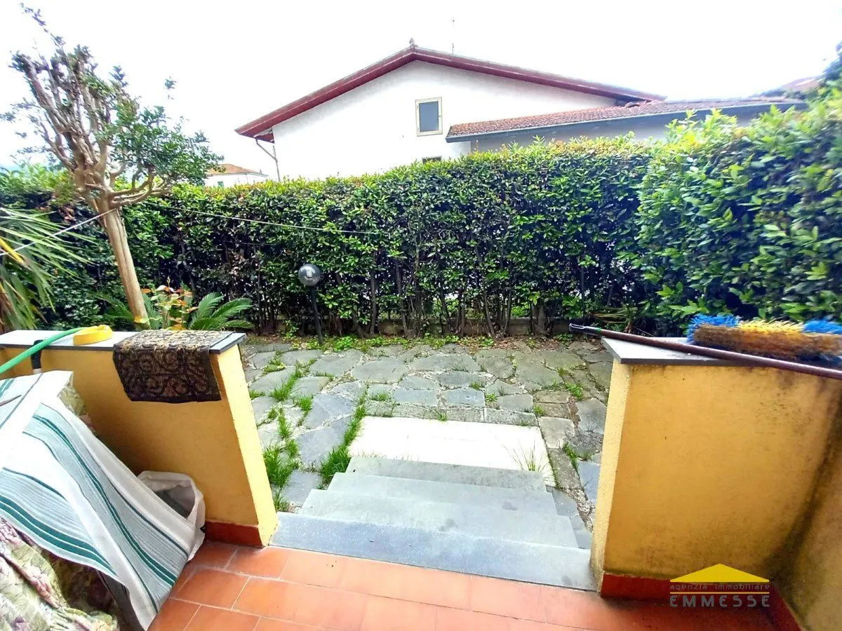 Appartamento in vendita a Massa, Marina Di Massa - foto 2