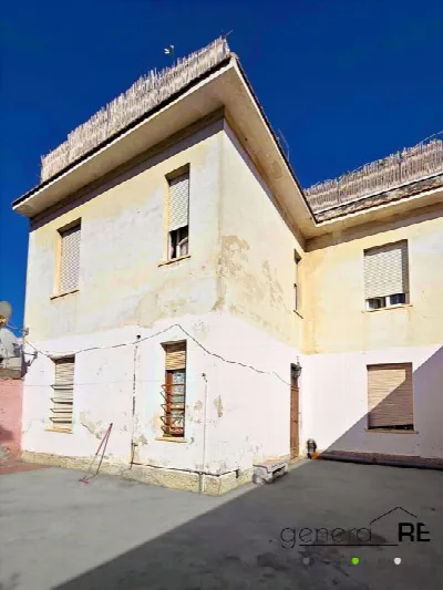 Palazzo/Stabile in vendita a Montesilvano - foto 1