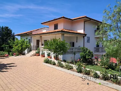 Villa in vendita a Castilenti - foto 1