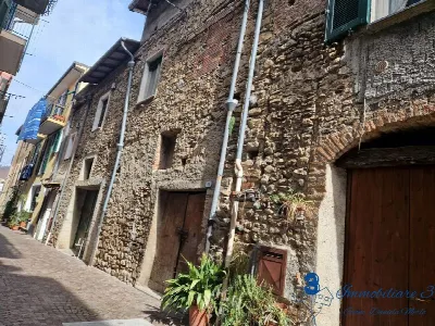 Rustico/Casale in vendita a Villanova d'Al... - foto 2