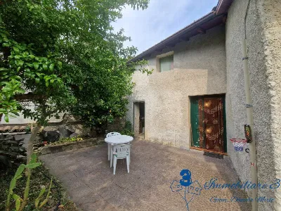 Casa Indipendente a Vendone
