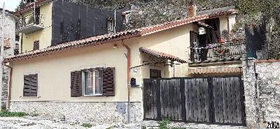 Appartamento in vendita a Capistrello - foto 1