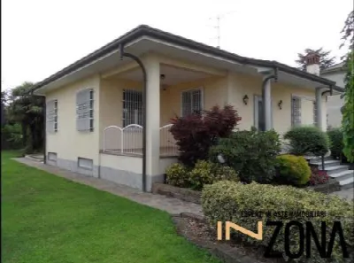 Villa a Monza