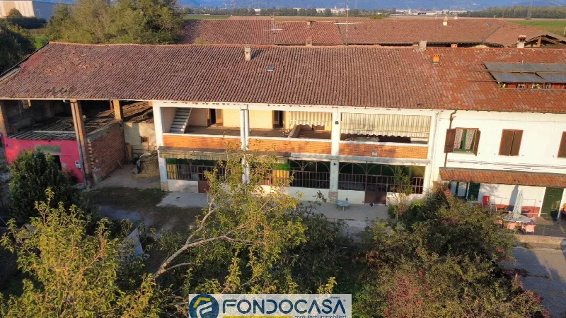 Rustico/Casale in vendita a Paderno Franciacorta - foto 1