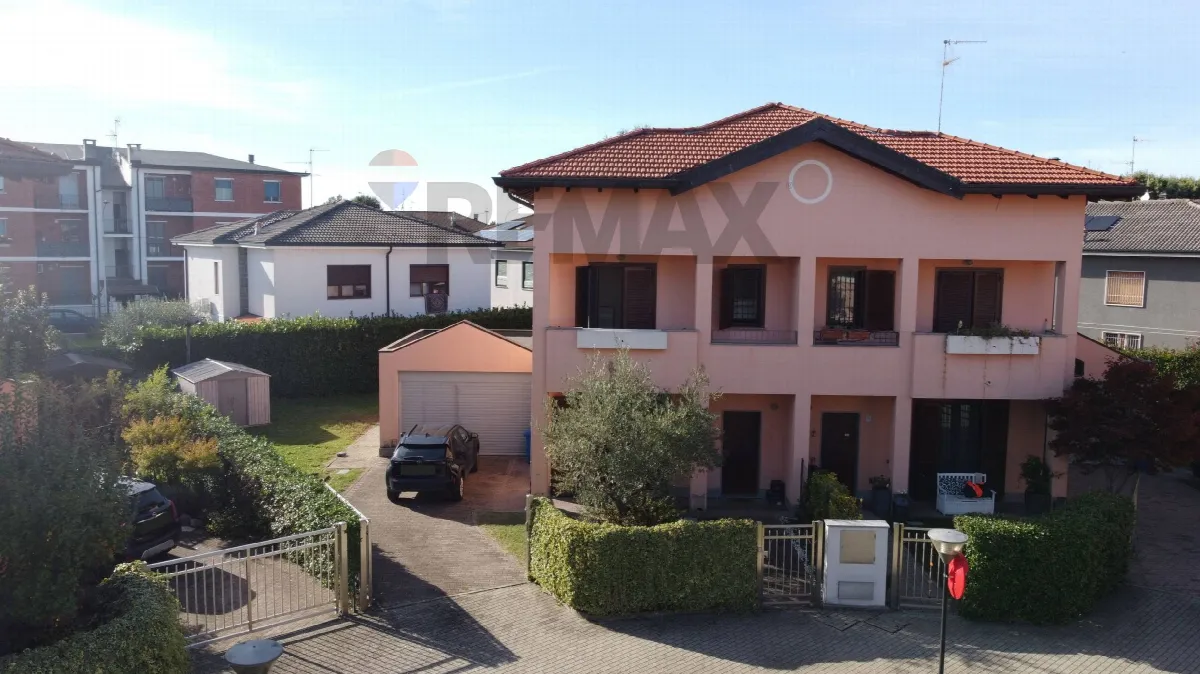 Casa Indipendente in vendita a Settala - foto 2