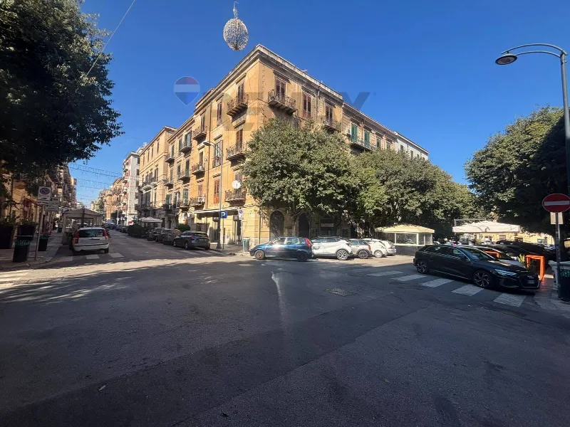 Appartamento in vendita a Palermo, Libertà, Villabianca, De Gasperi, Croce Rossa, Sciuti, Politeama - foto 1