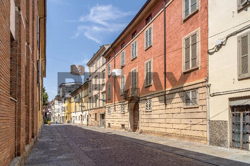 Appartamento in vendita a Parma, Centro - foto 1