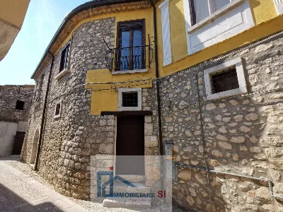 Casa Indipendente a Vitulano