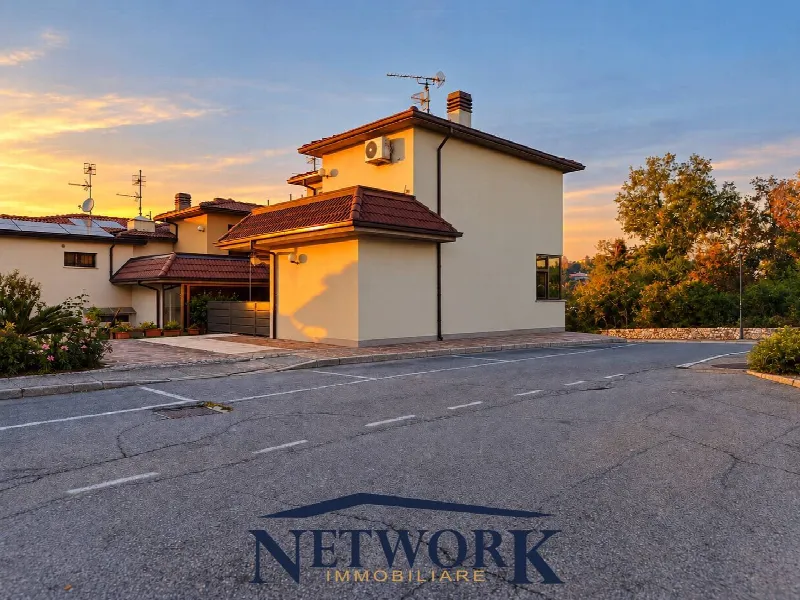 Villa in vendita a Lonato del Garda - foto 1