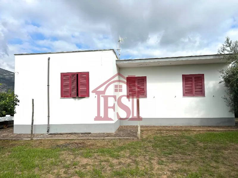 Villa in vendita a Fondi - foto 1