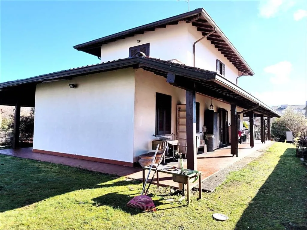 Villa in vendita a Borgo Ticino - foto 2