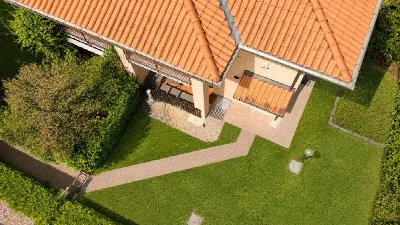 Villa in vendita a Carugo - foto 3
