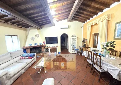 Appartamento in vendita a Campi Bisenzio - foto 2
