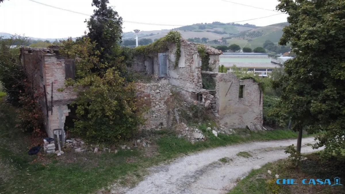 Rustico/Casale in vendita a San Clemente - foto 3
