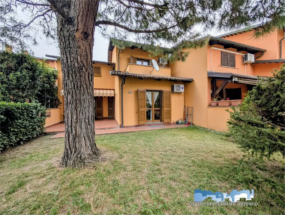 Villetta a schiera in vendita a Ivrea - foto 3