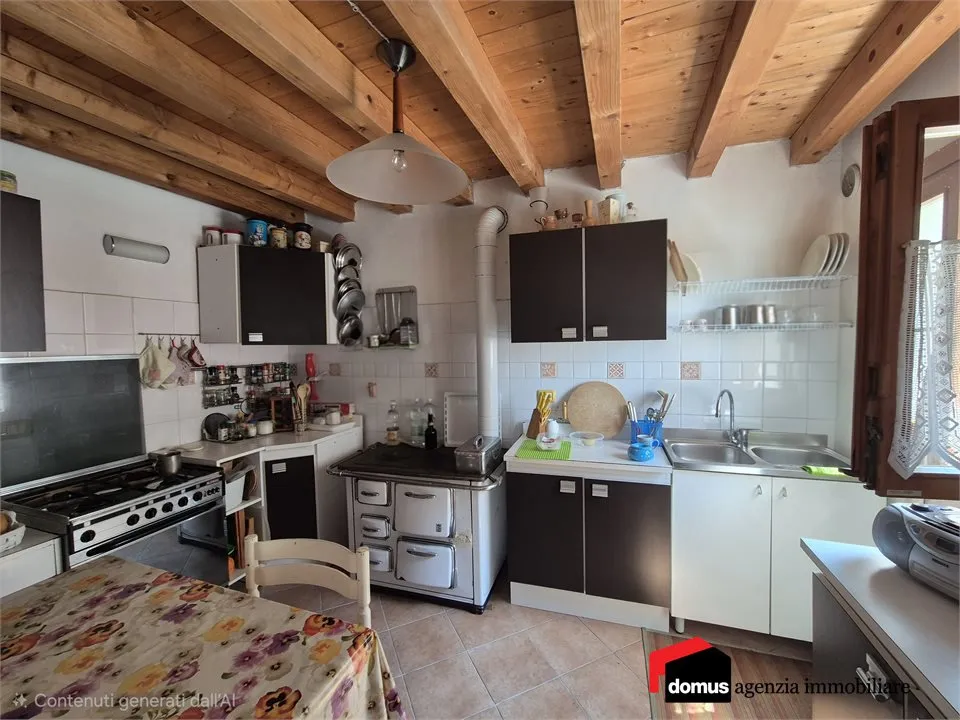 Rustico/Casale in vendita a Tonezza del Cimone - foto 4