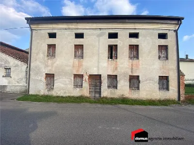 Rustico/Casale a Montecchio Precalcino