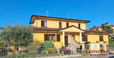 Casa Indipendente a Villafranca in Lunigiana