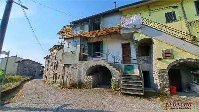 Casa Indipendente a Filattiera