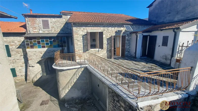 Rustico/Casale in vendita a Villafranca in Lunigiana - foto 1