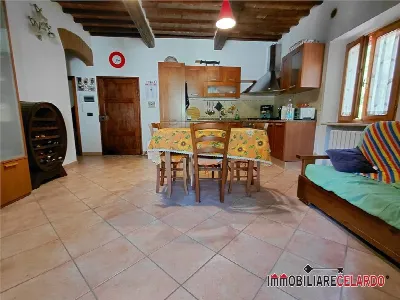 Appartamento in vendita a Colle di Val d'E... - foto 2