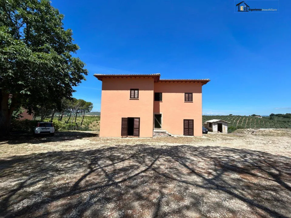 Rustico/Casale in vendita a Montopoli di Sabina - foto 2